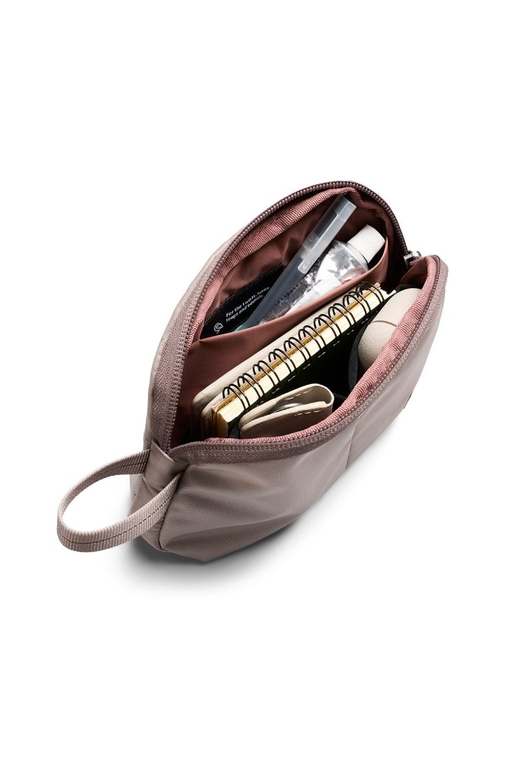 Bellroy Laneway Daily Pouch - Fawn
