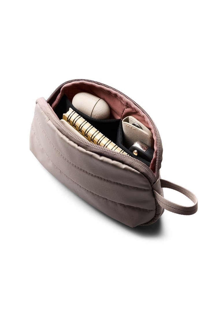 Bellroy Laneway Daily Pouch - Fawn