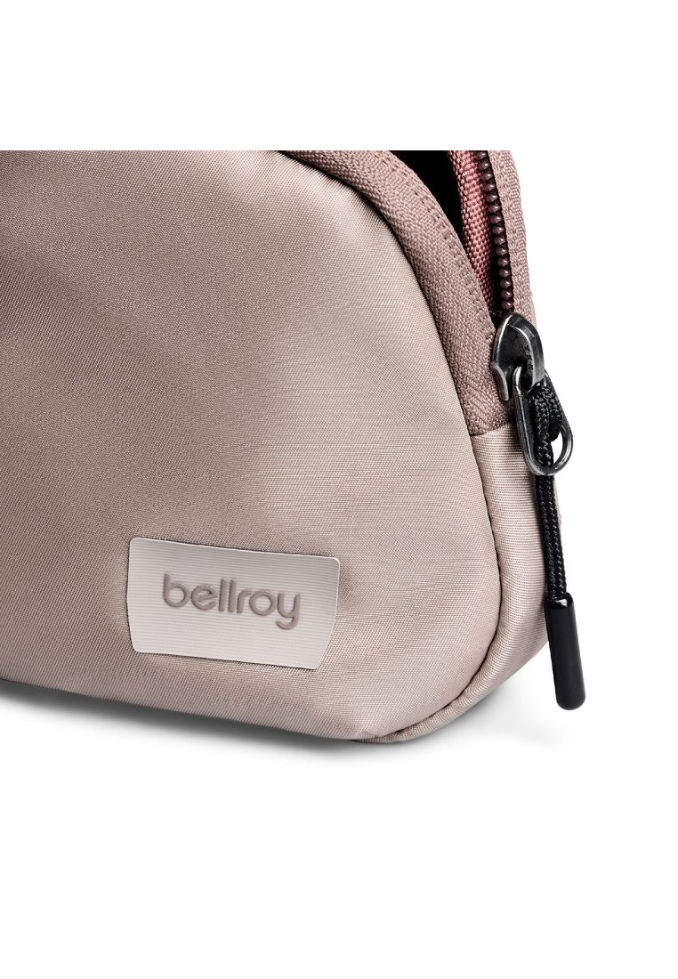 Bellroy Laneway Daily Pouch - Fawn