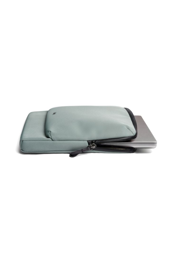 Bellroy Laptop Caddy 16" - Eucalyptus