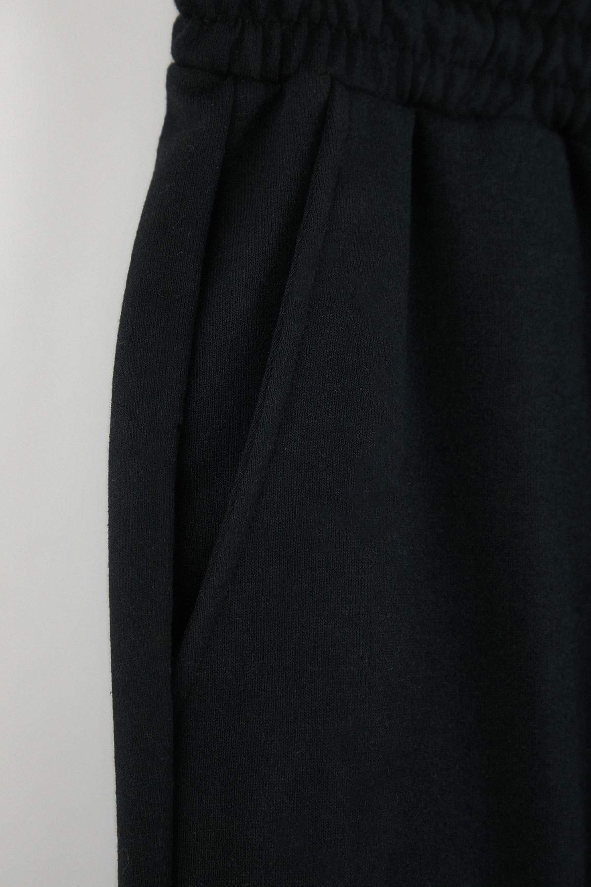 Trendyol Black Regular/Normal Cut Open Leg Sweatpants Tmnaw26Ea00016