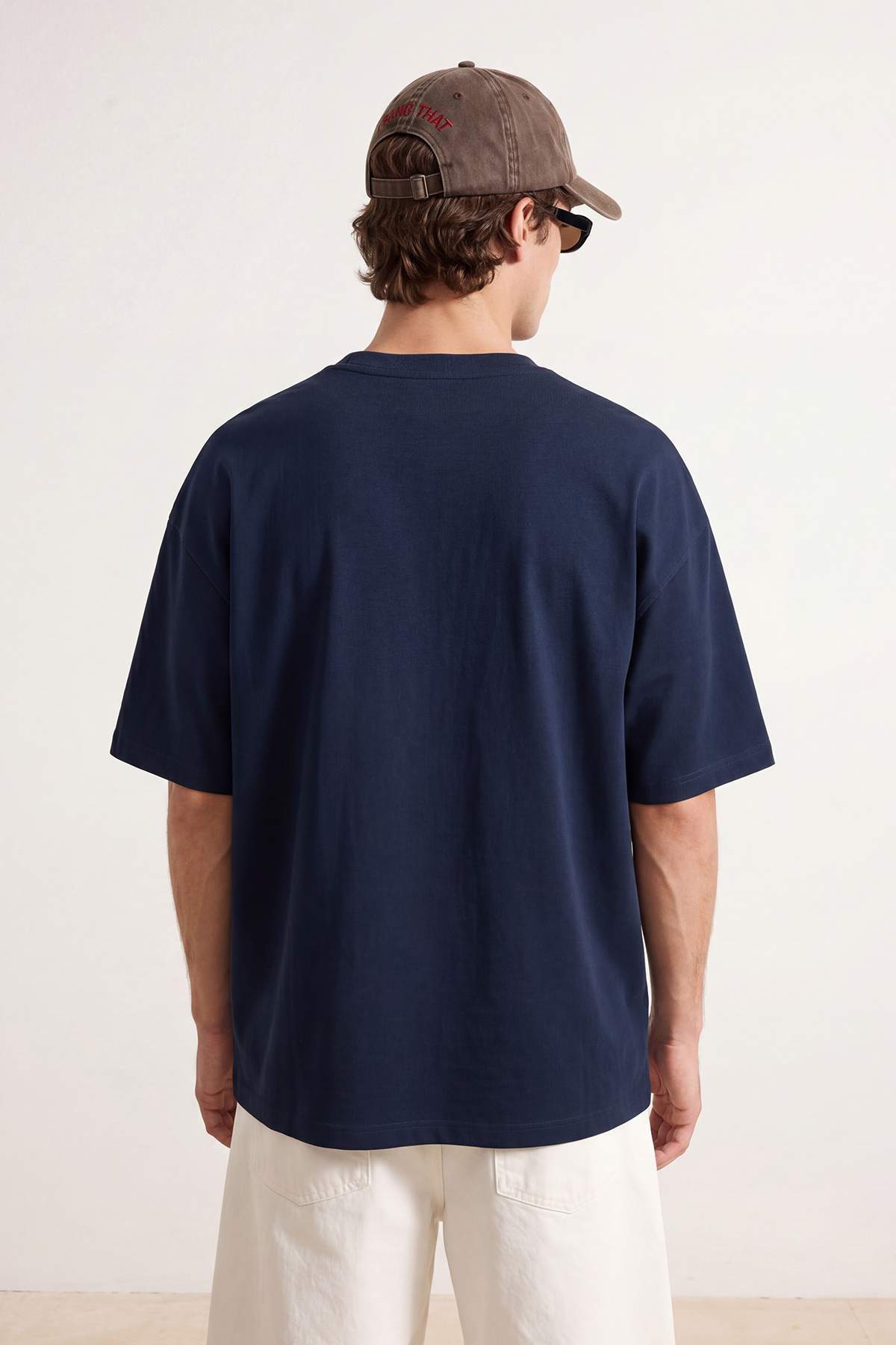 Trendyol Navy Blue Unisex Oversize/Wide Fit Elephant Embroidery 100% Cotton T-Shirt Tmnss26Ts00077