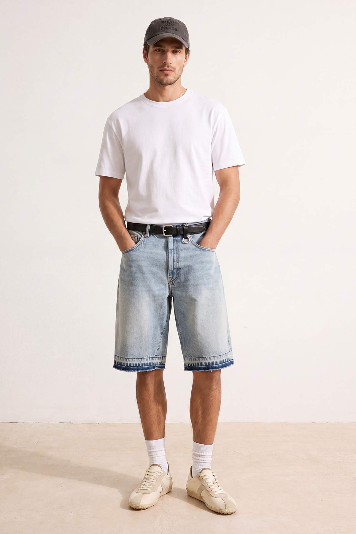 Trendyol Red - White Oversize/Relaxed Fit 100% Cotton T-Shirt Tmnss24Ts00038