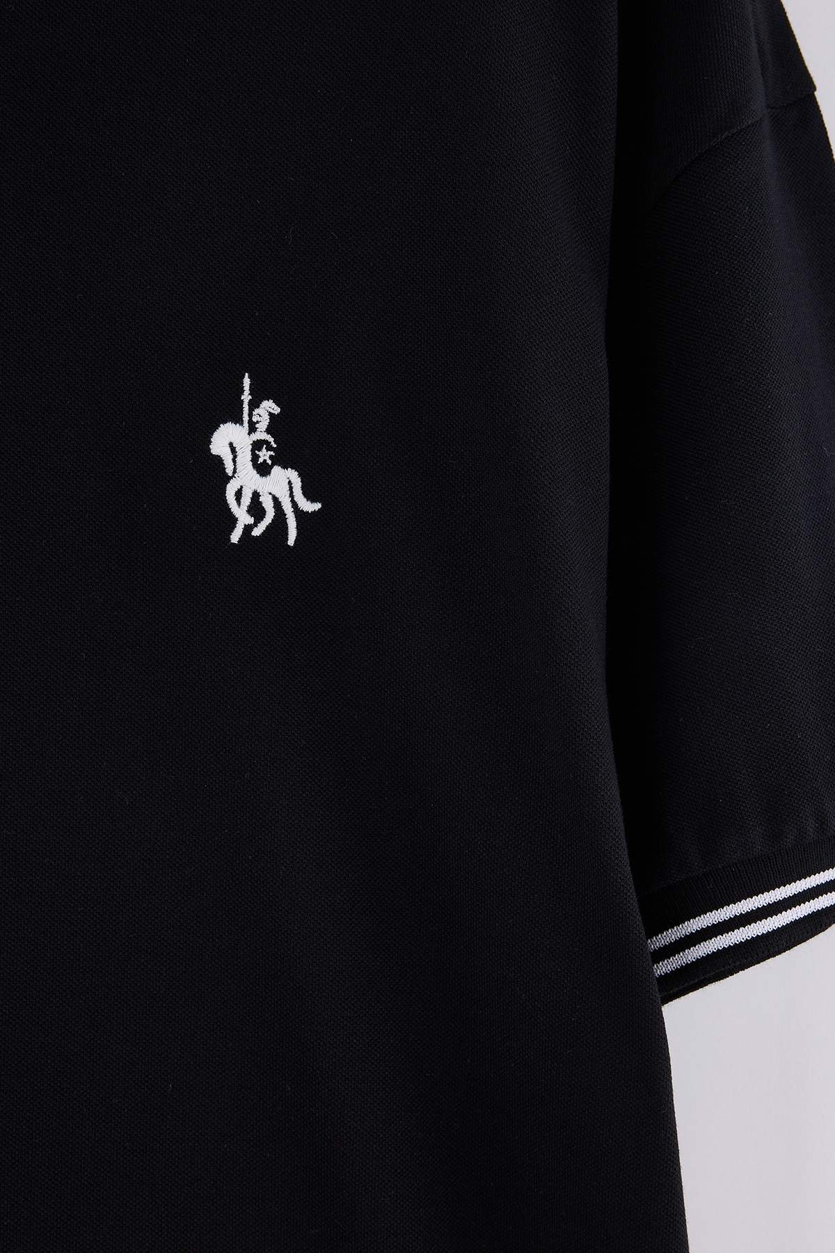 Trendyol Black Oversize/Wide Cut Horse Embroidered Knitwear Tape Detailed Textured T-Shirt Tmnss25Ts00019