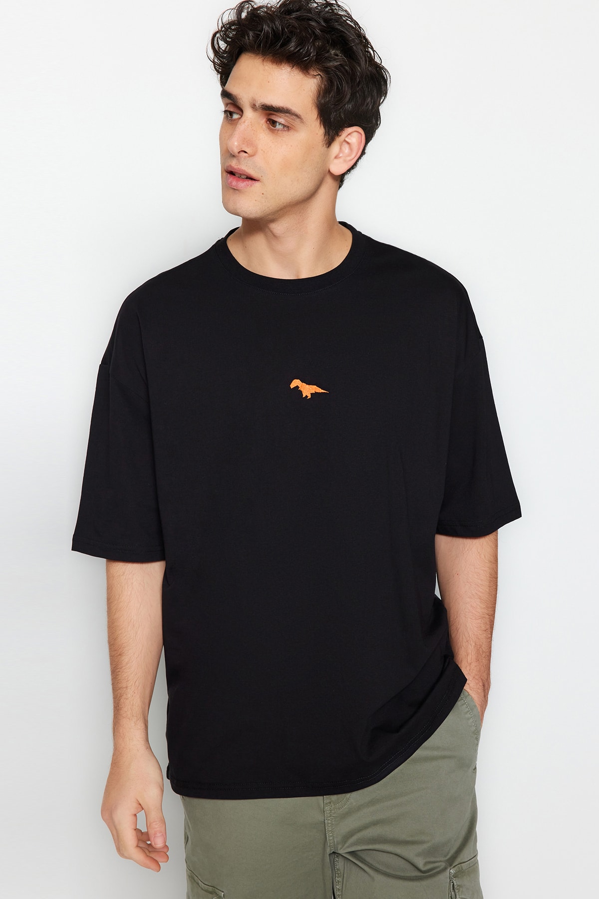 Trendyol Black Oversize/Wide Cut Crew Neck Short Sleeve Dinosaur Embroidered T-Shirt Tmnss23Ts00243