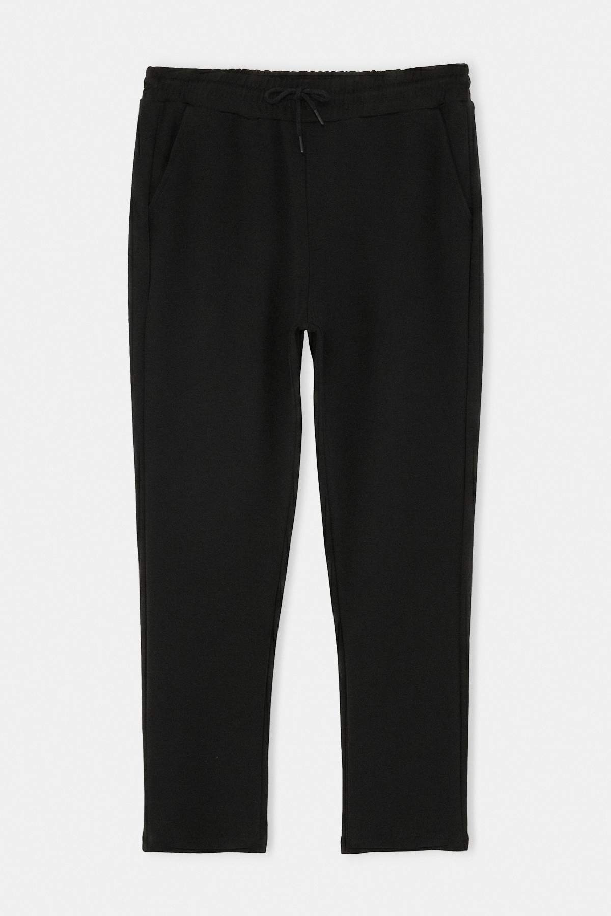 Trendyol Black Regular Fit Tok Fabric Knitted Pants Sweatpants Tmnaw27Ea00002